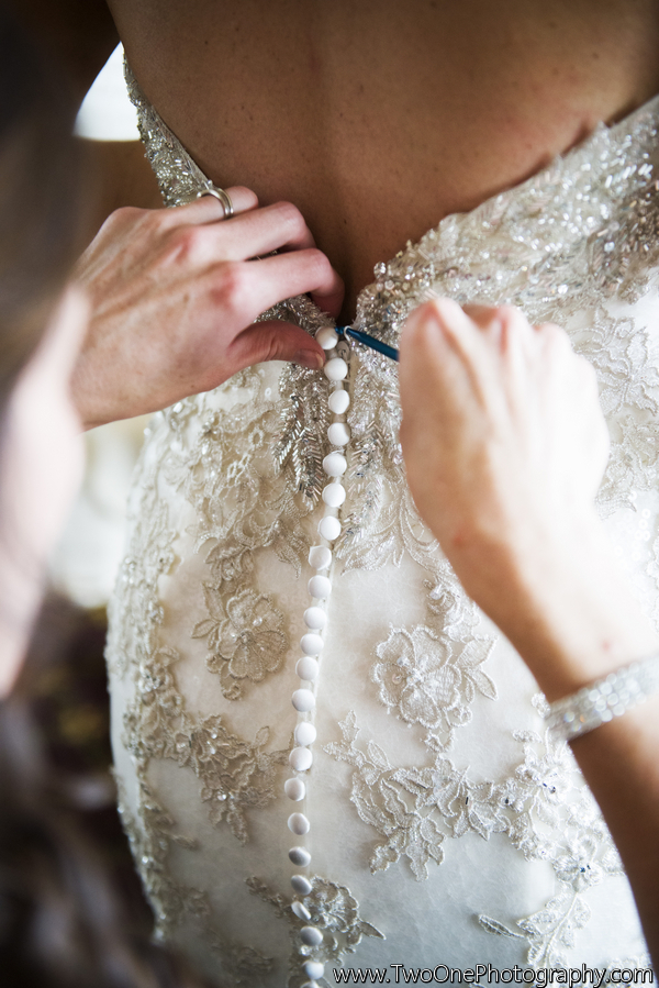 Strausheim_Manrique_Two_One_Photography_couchmanorhousewedding012_low