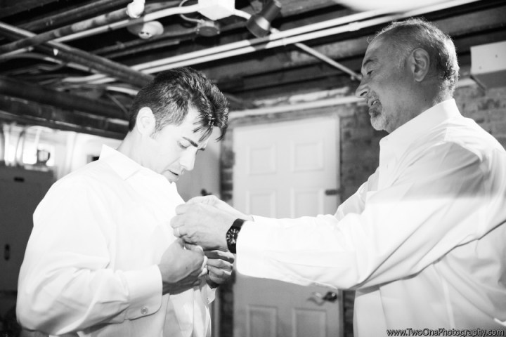 Strausheim_Manrique_Two_One_Photography_couchmanorhousewedding018_low