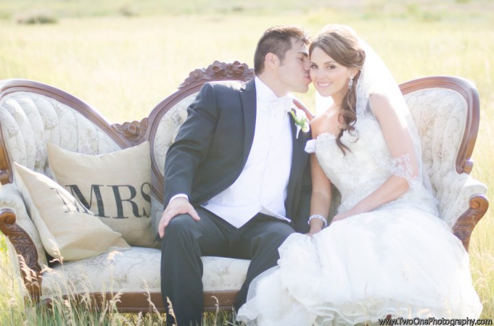 Strausheim_Manrique_Two_One_Photography_couchmanorhousewedding080_low