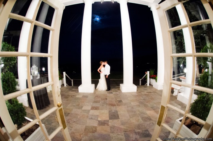 Strausheim_Manrique_Two_One_Photography_couchmanorhousewedding129_low