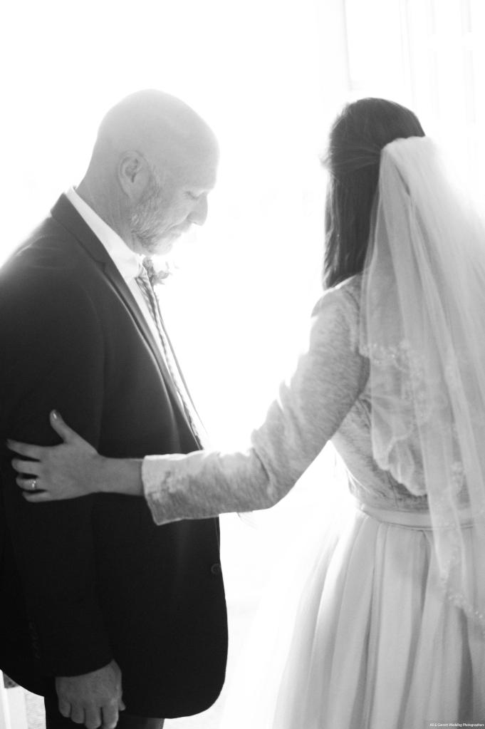 Dreamy-Winter-Wedding-Ali-and-Garrett-Photographers0003