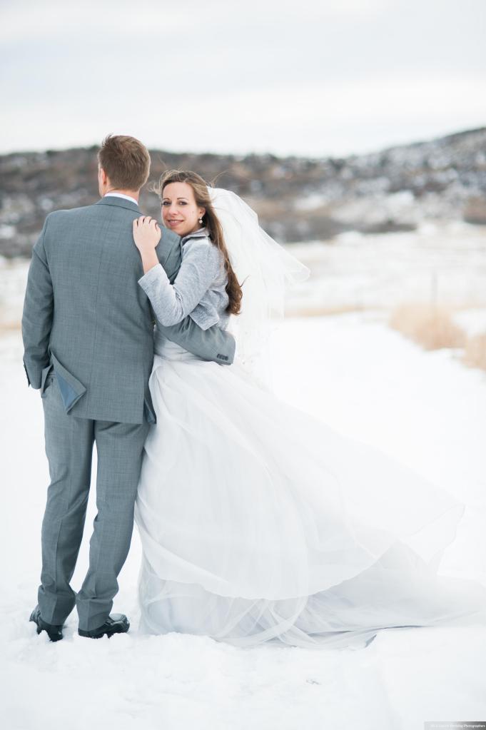 Dreamy-Winter-Wedding-Ali-and-Garrett-Photographers0014