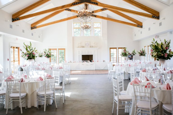 View More: http://dawnsparks.pass.us/sullivan-barta-wedding